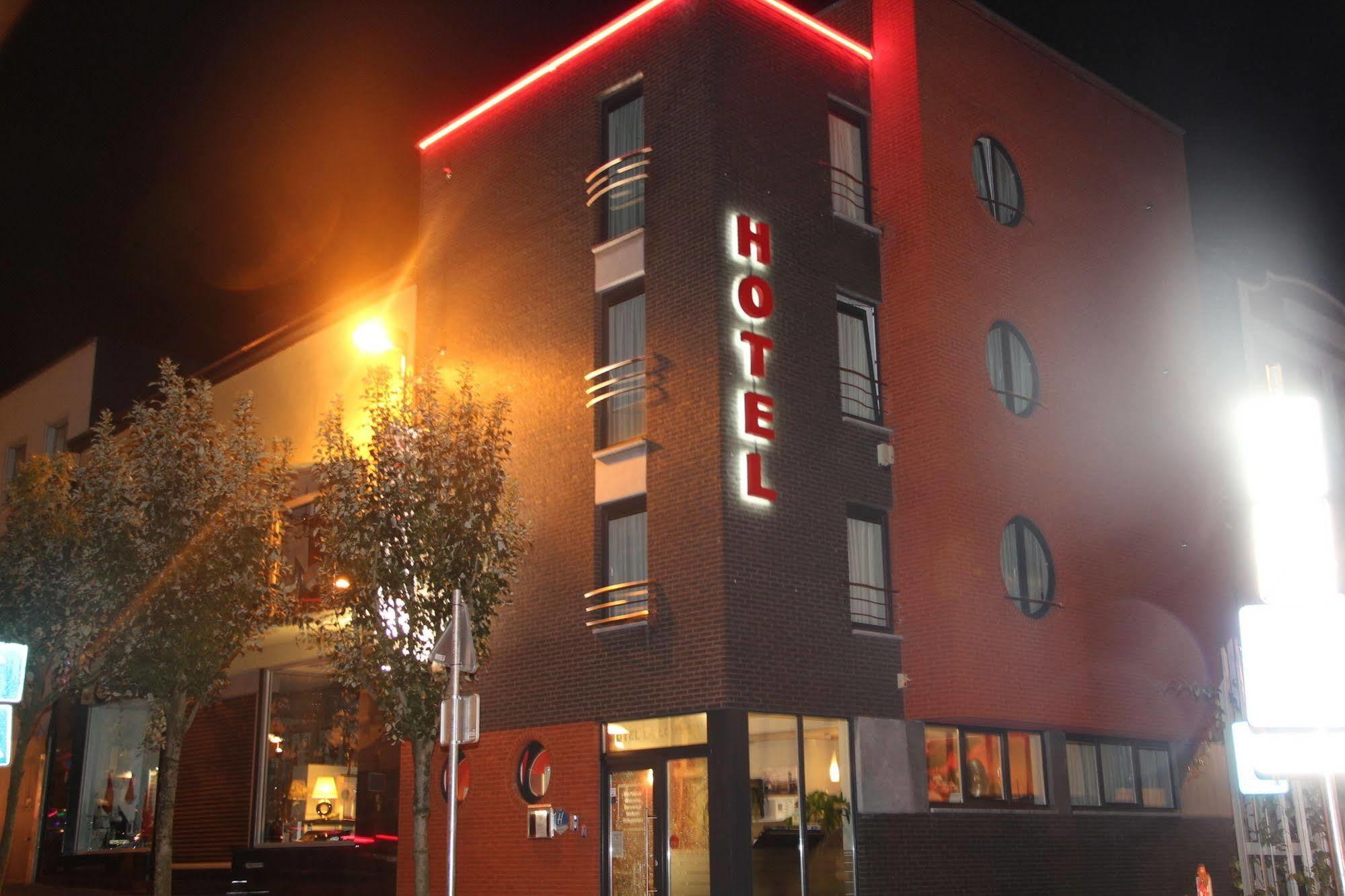 Hotel La Louve La Louvière Exteriér fotografie